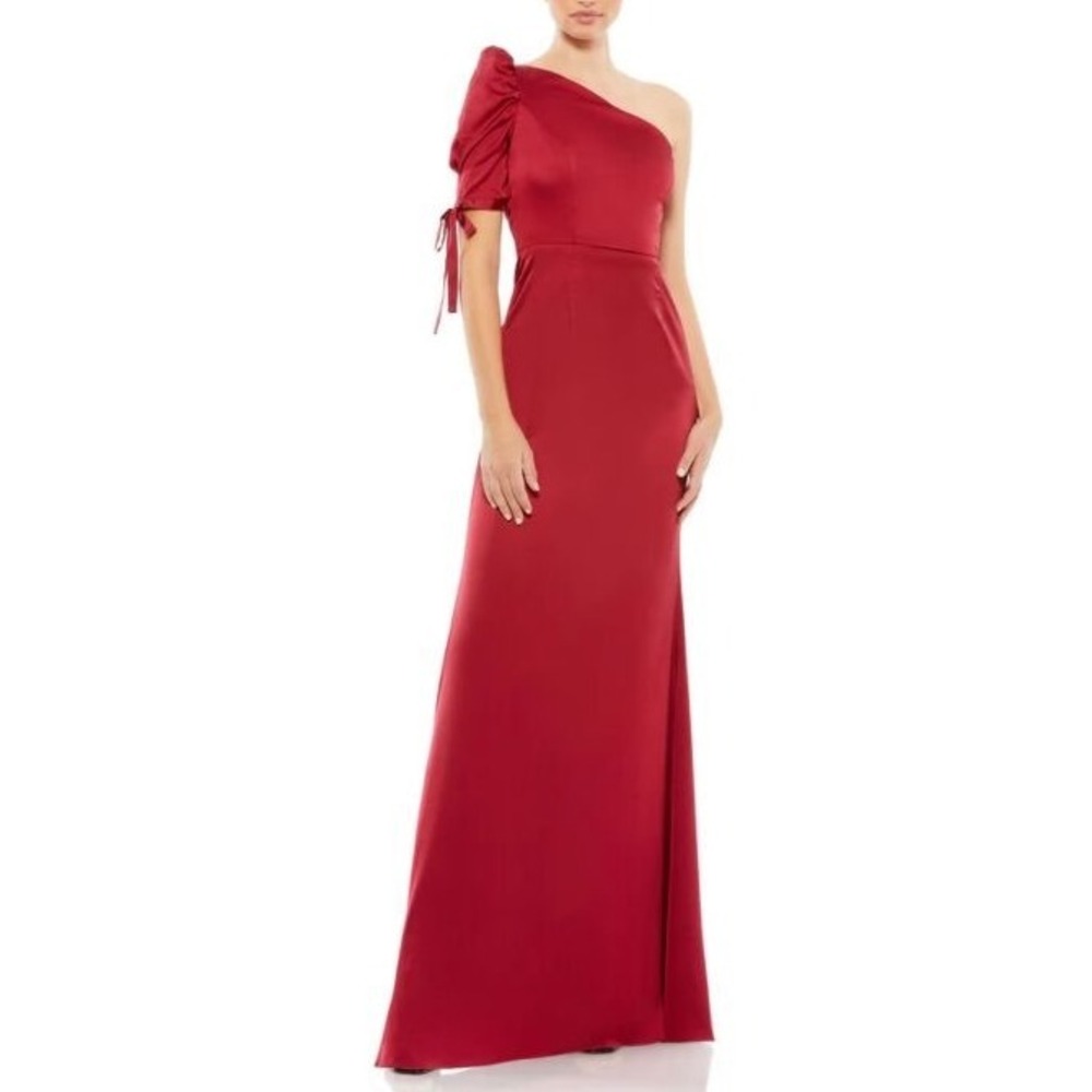 Ieena for Mac Duggal 55632 - One Shoulder Sleeved Minimalist Gown - Size 4 - NWT